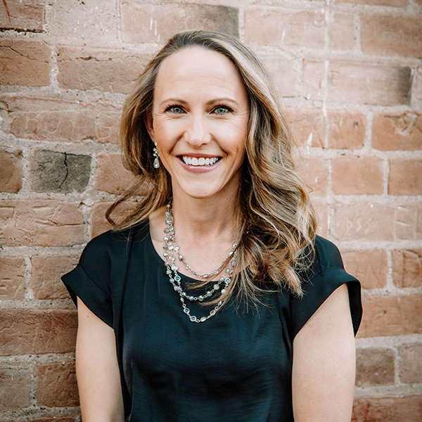 Dr. Laura Snyder, DDS